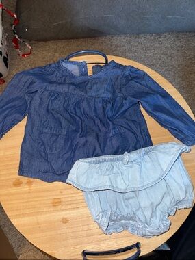 Girls' Two-Piece Blue Denim-Look Top & Light Blue Bloomer Set